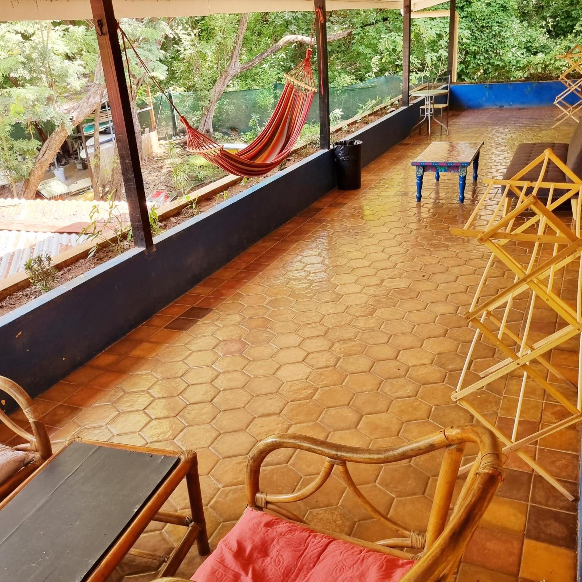 Casa Pura Vida Surf Hostel - Tamarindo Costa Rica Экстерьер фото